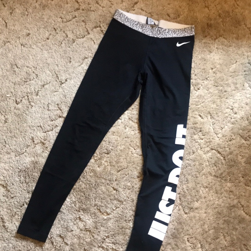 Nike leggings
